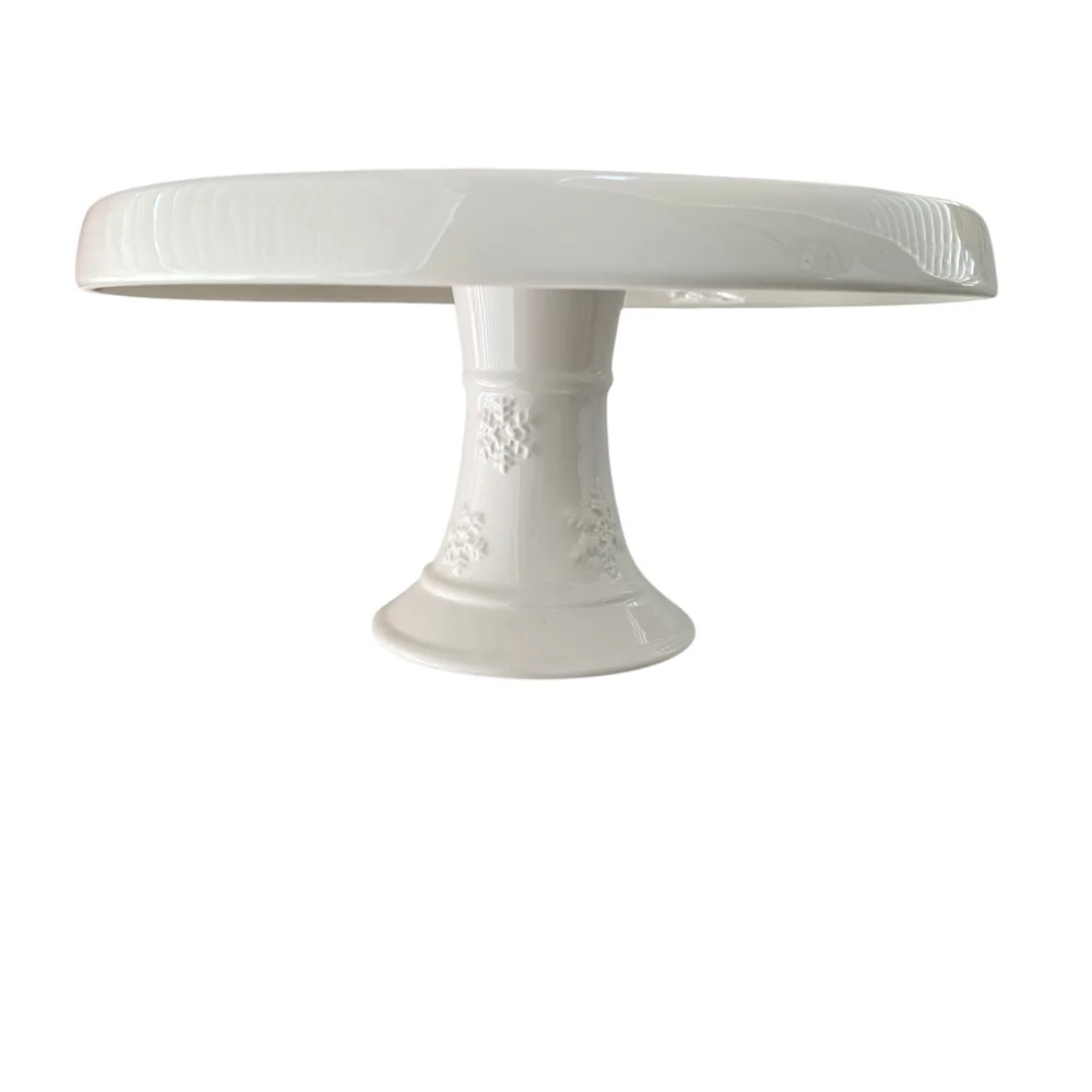 Hallmark White Snowflake Cake Stand Ceramic Pedestal Dessert Stand Winter Decor